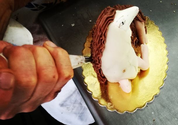 agnello-pasta-mandorle-pasticceria-crupi-(1)