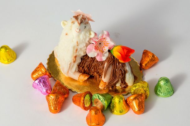 agnello-pasta-mandorle-pasticceria-crupi-(2)